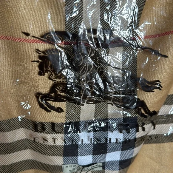 NWT Burberry Check Cashmere Scarf Tan Beetroot Classic Plaid
